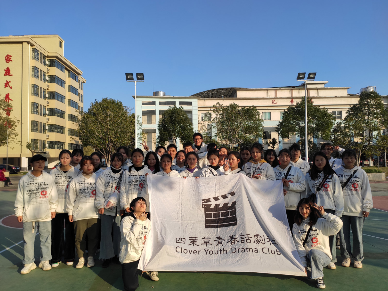 图片2_meitu_3.jpg 图片2_meitu_3.jpg