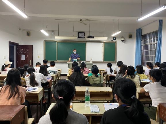报道2.jpg 报道2.jpg