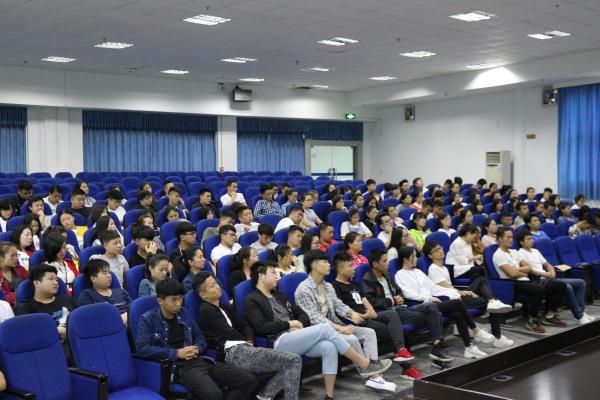 动员大会2.jpg 动员大会2.jpg